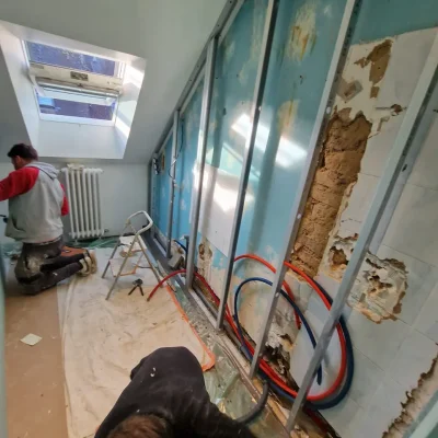 Rénovation d'une salle de bain photo d'avant Marc'eaux plombier chauffagiste Le Mans Sarthe